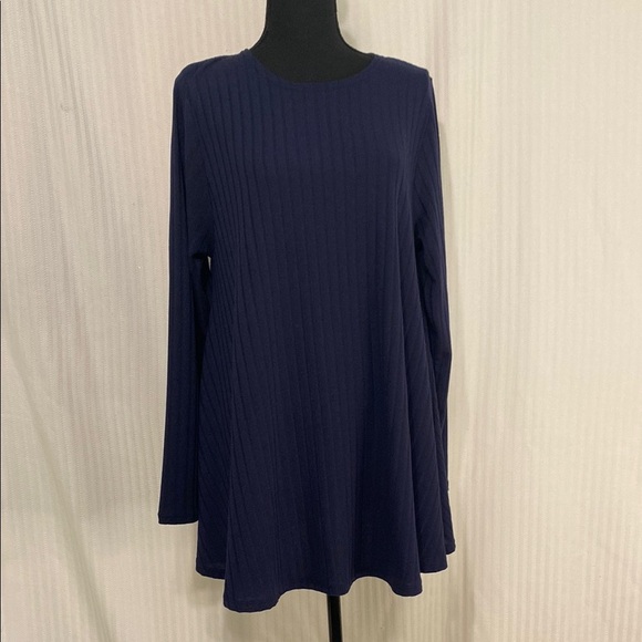 Lane Bryant Tops - Lane Bryant Navy Blue Long Sleeve Ribbed Tunic Size 16